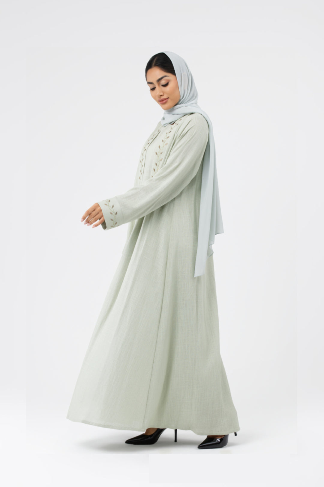 LINEN ABAYAS