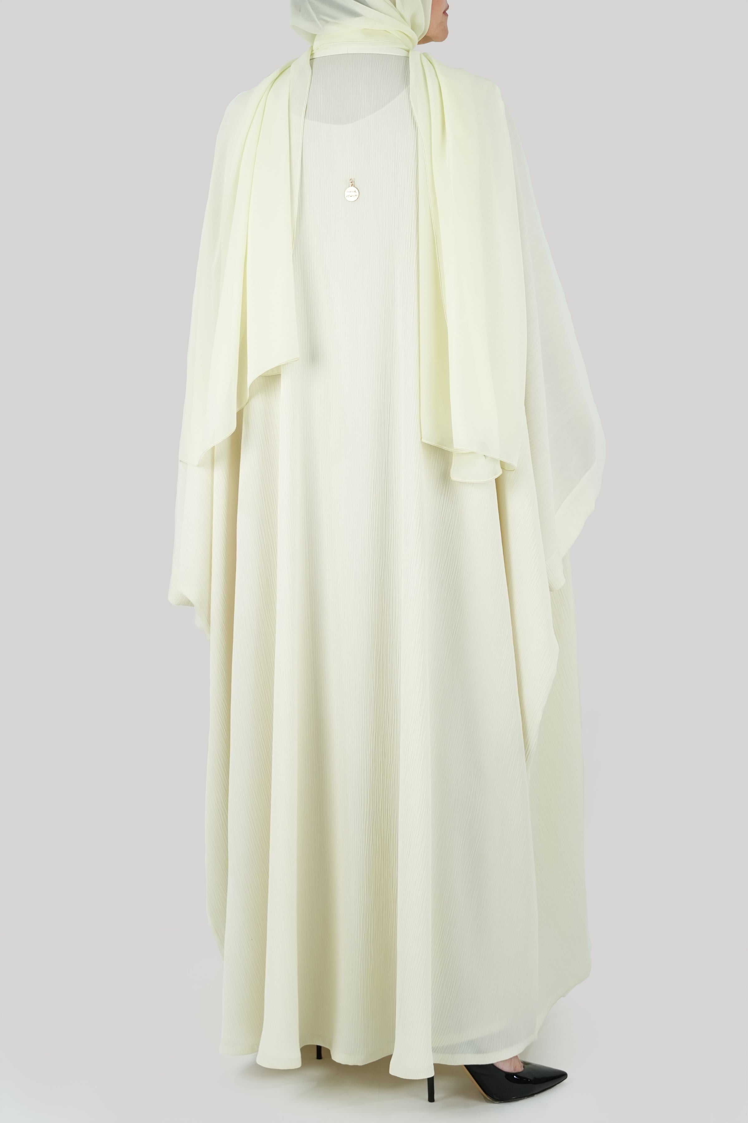 Crushed Cream Colored Bisht Abaya
