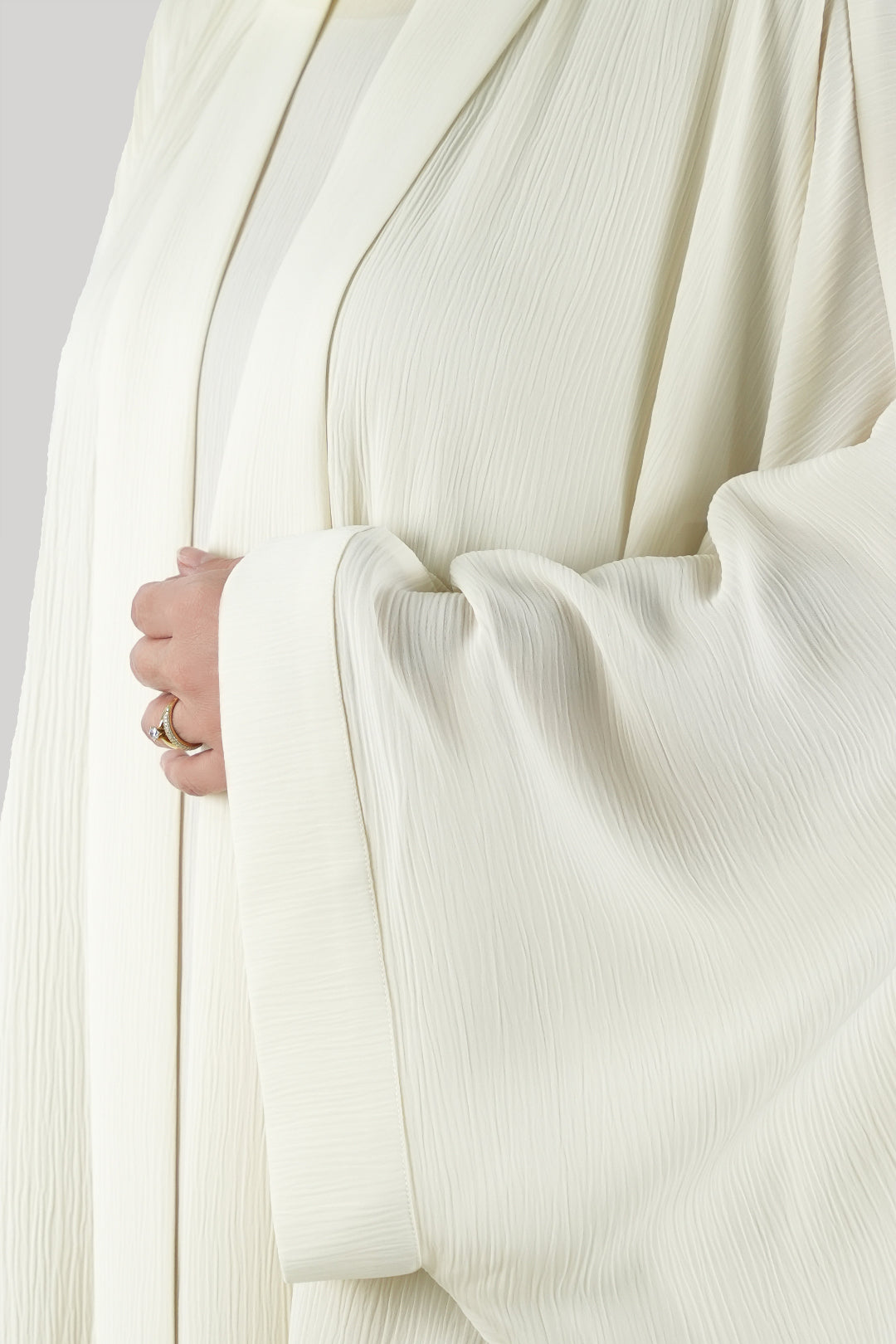 Off White Textured Bisht Abaya