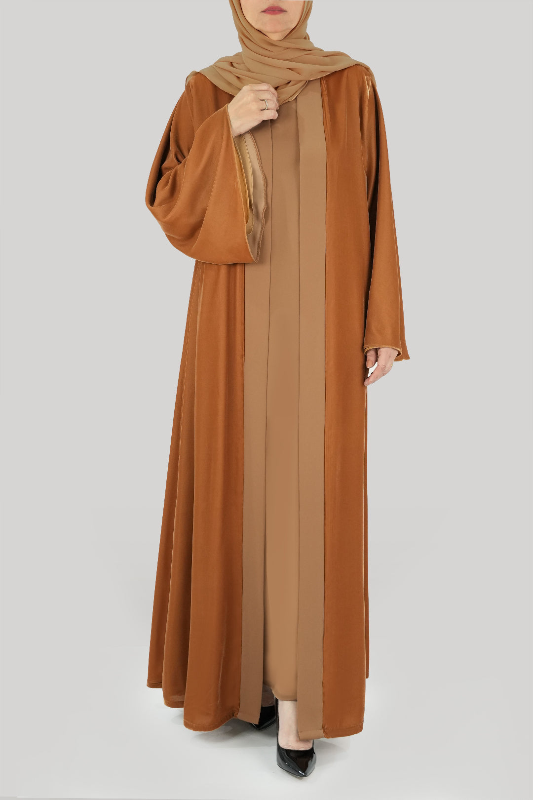 Thowby Chic Brown Velvet Winter Abaya