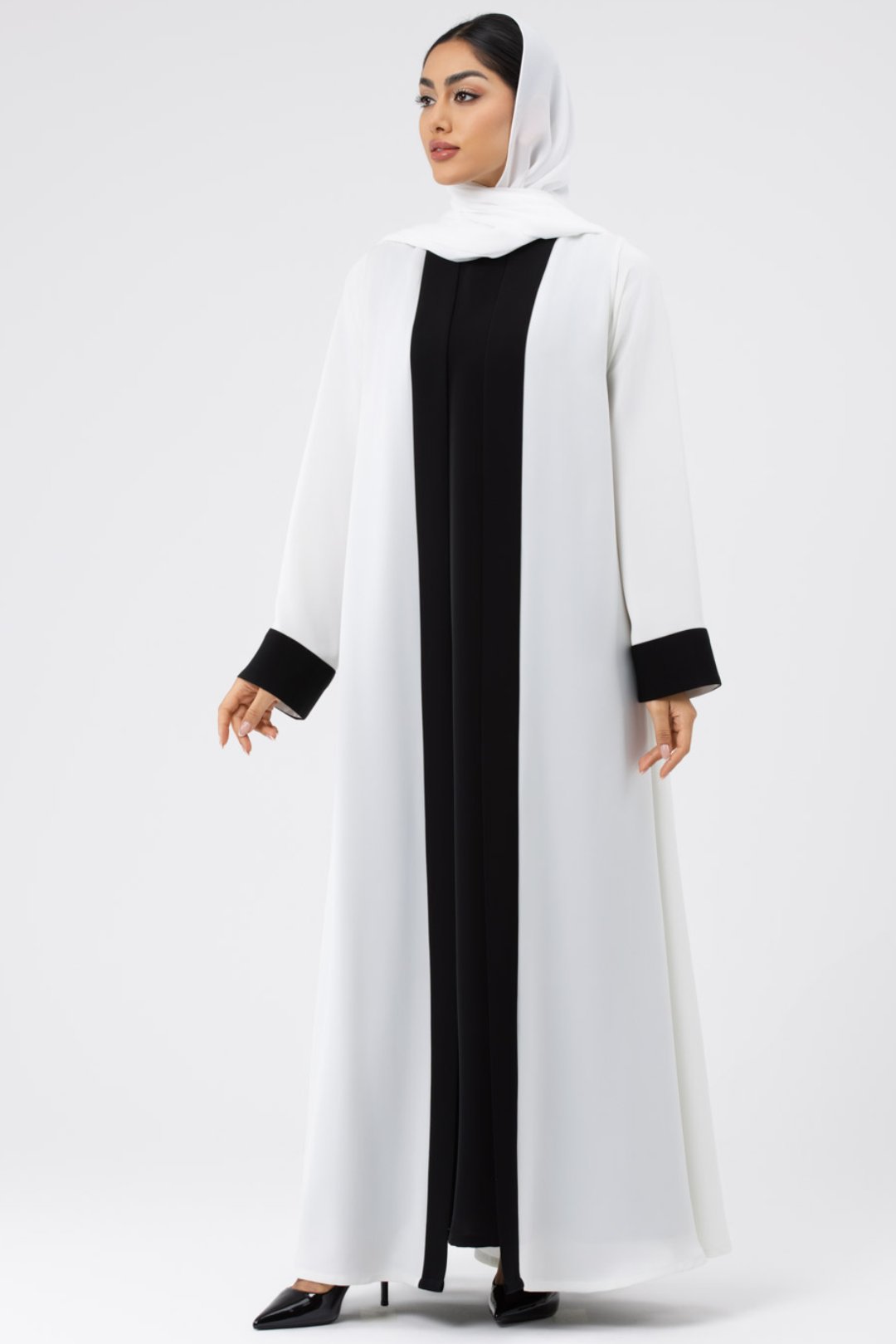 Two-toned White Colored Abaya