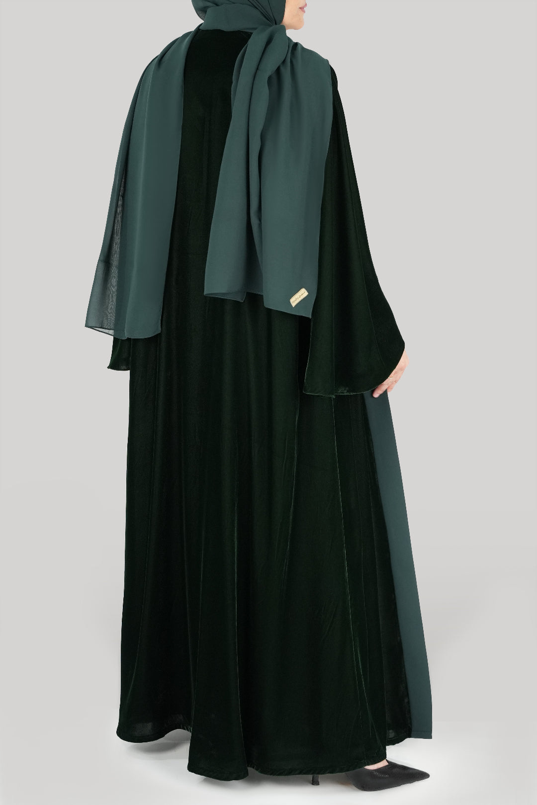 Thowby Royal Green Velvet Winter Abaya