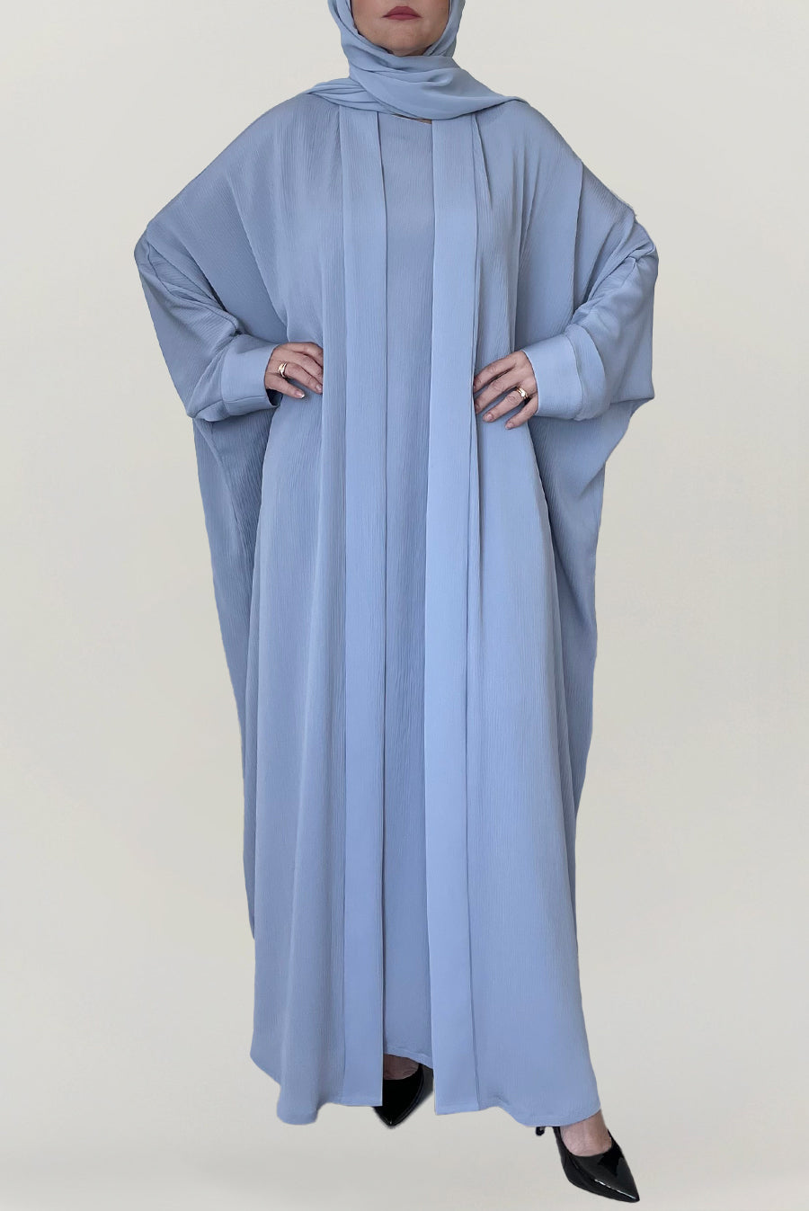 Wrinkle Fabric Blue Colored Abaya