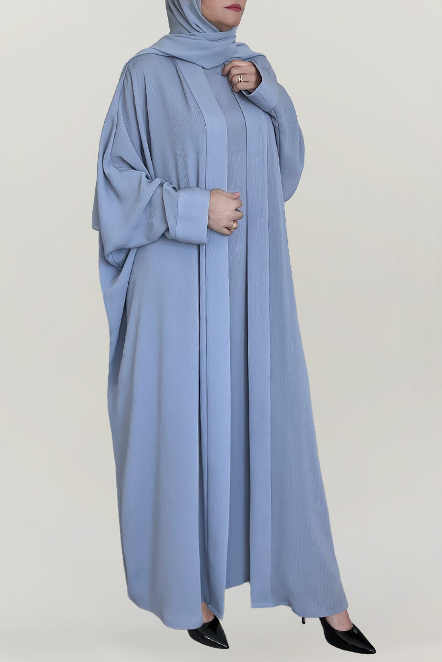 Wrinkle Fabric Blue Colored Abaya