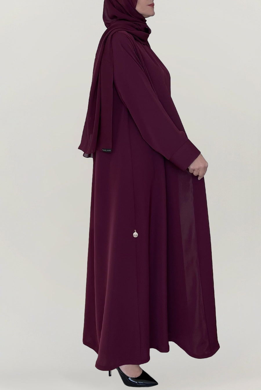 Elegant Burgundy Colored Abaya