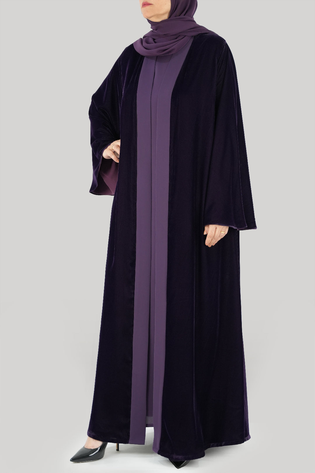 Thowby Cheerful Purple Velvet Winter Abaya
