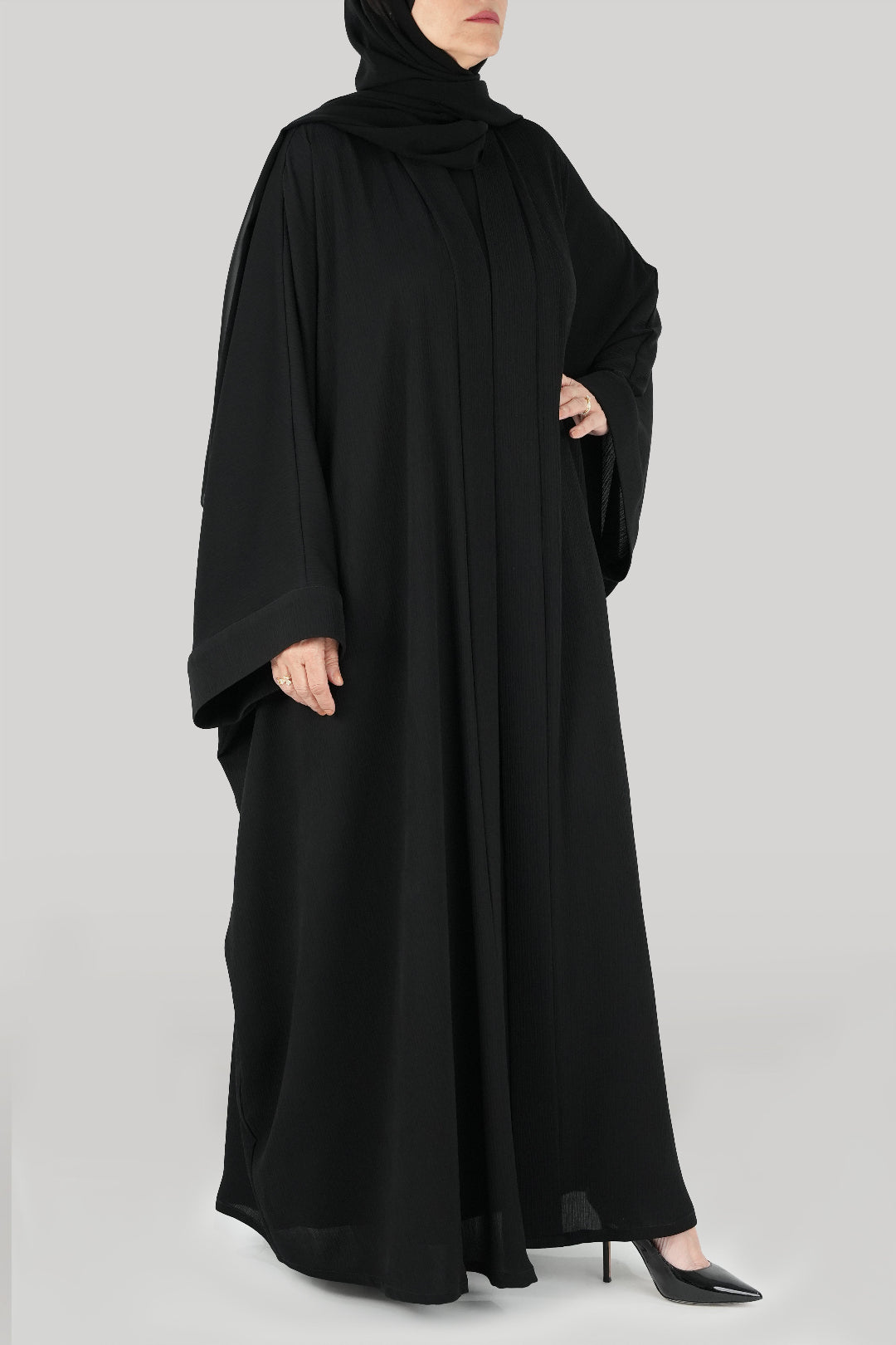 Crushed Black Colored Bisht Abaya