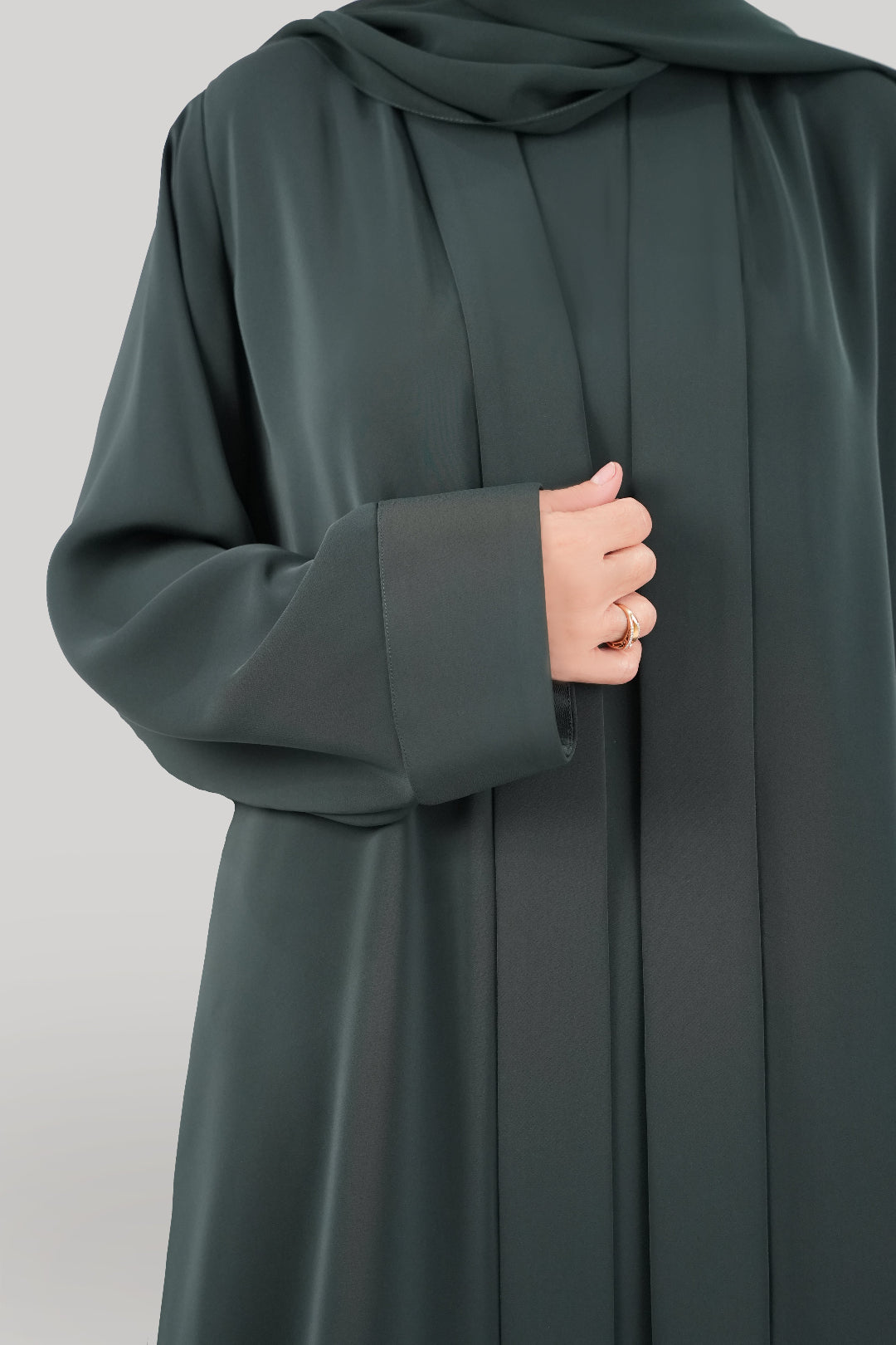 Chic Royal Green Colored Abaya