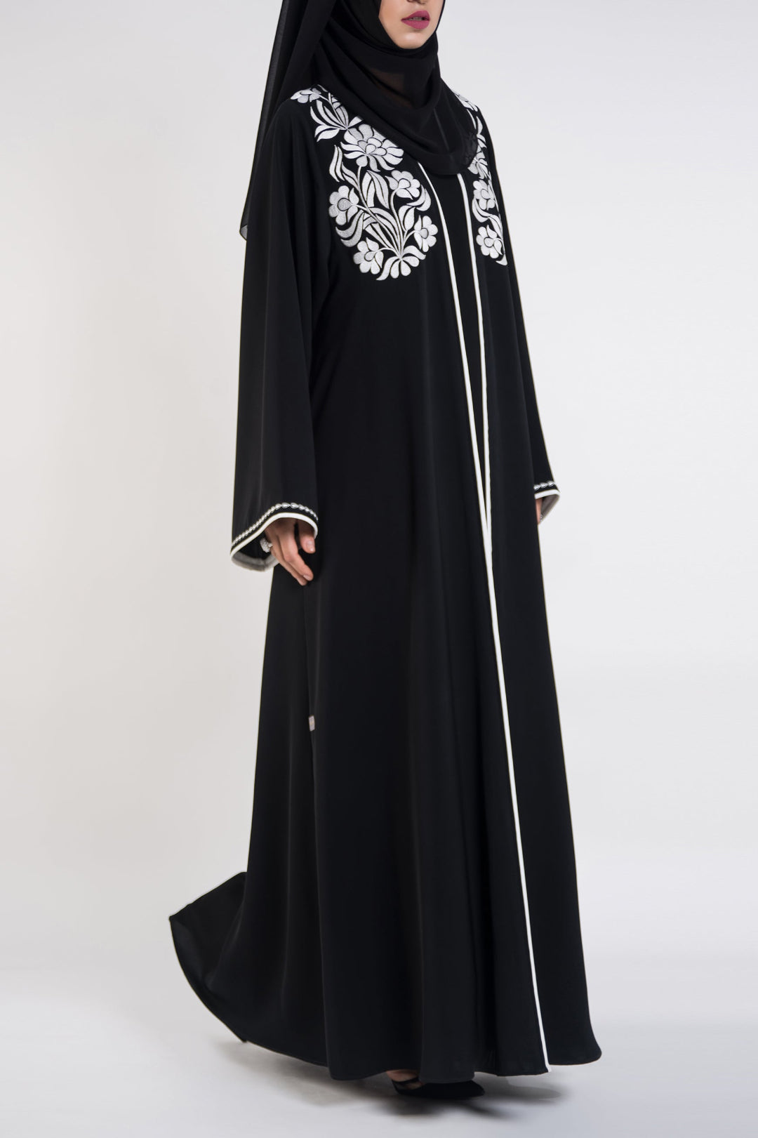 Premium Branded Abaya - thowby - Black embroidery abaya - dubai online abaya shops