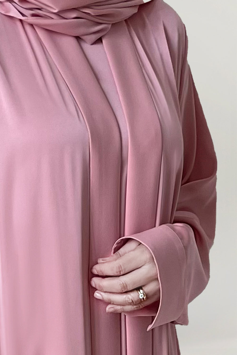 Elegant Pink Silk Abaya