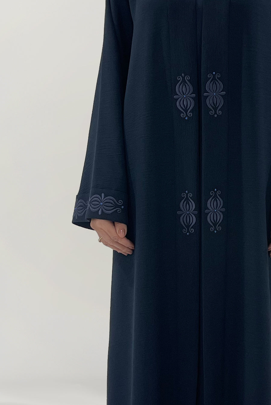 thowby abaya Dubai online