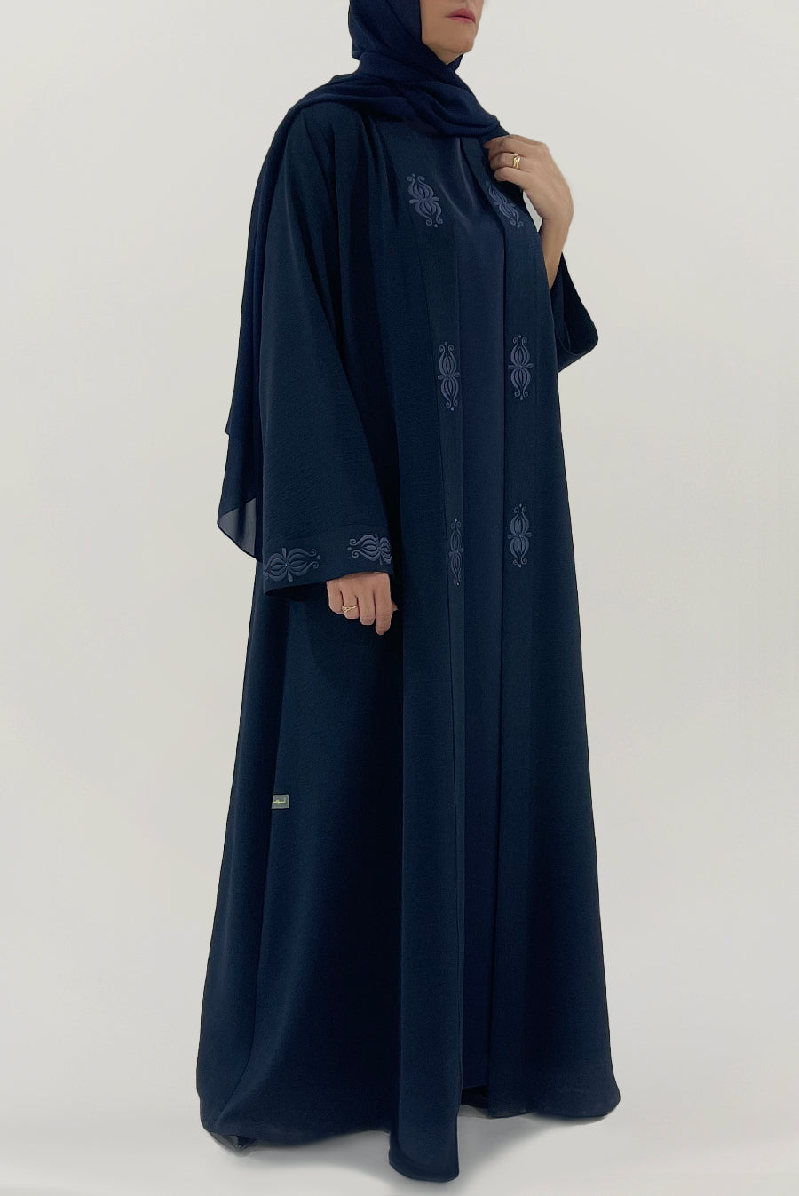 Elegant Stitched Navy Blue Abaya