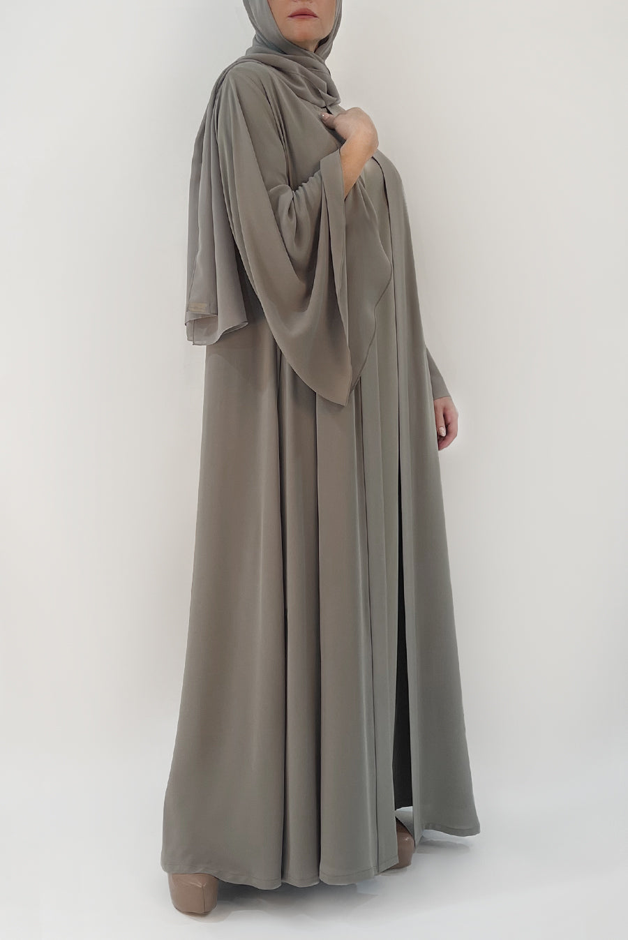 Elegant Flowy Grey Colored Abaya