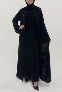 Flowy Plain Black Abaya