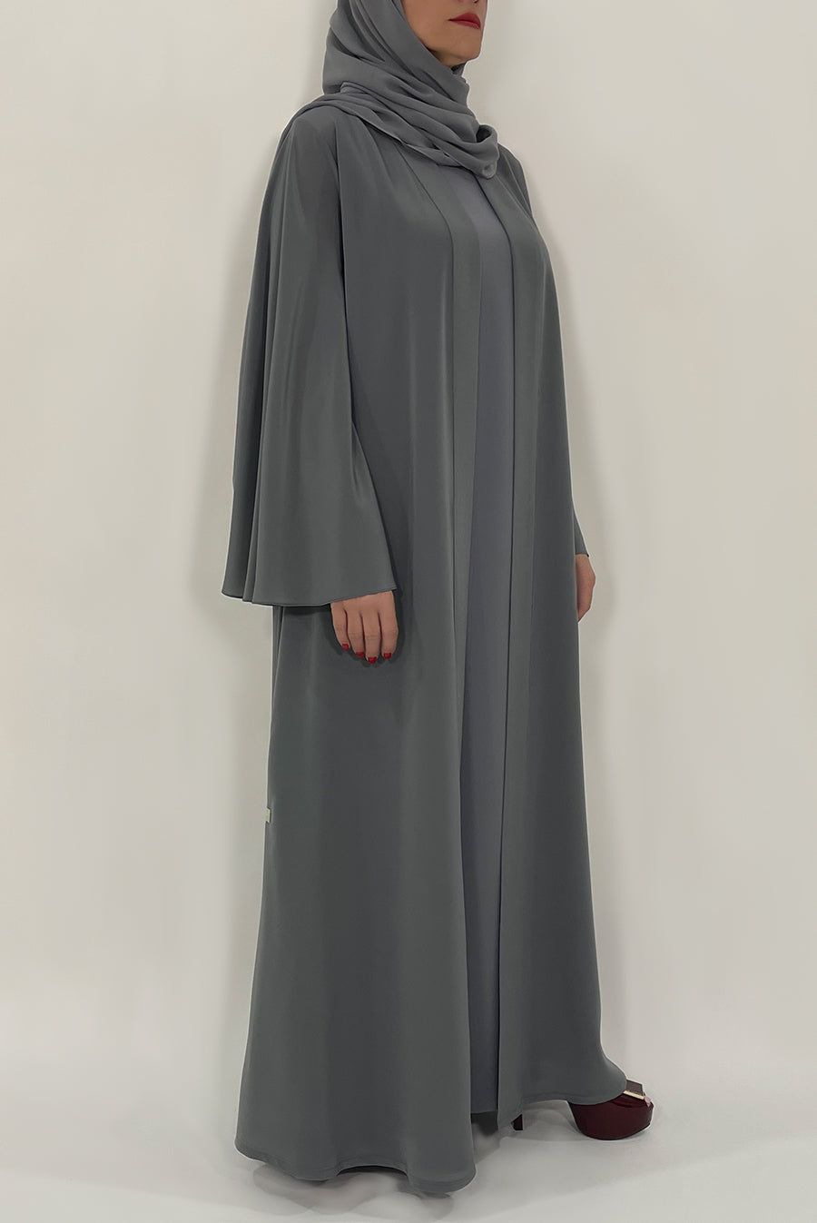 Stunning Plain Grey Colored Abaya