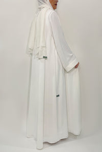white flow abaya - thowby - elegant dubai abayas