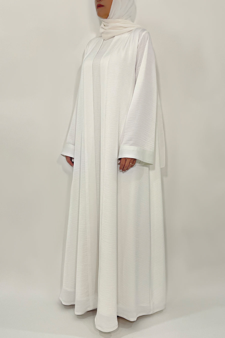 Classy Crushed White Abaya