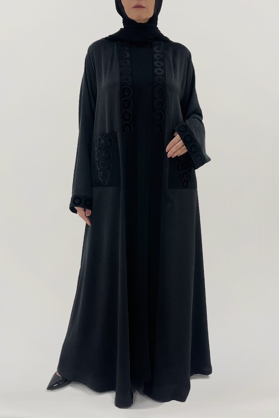 Velvet Detailed Black Abaya