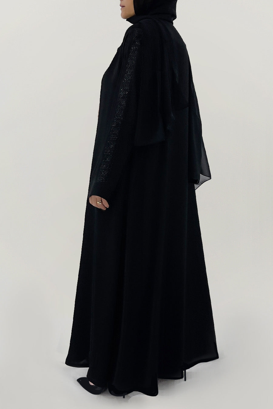 thowby_abaya_dubai_online