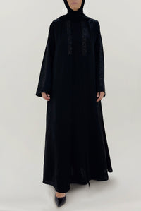 Embellished Graceful Black Abaya