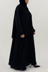 Embellished Graceful Black Abaya