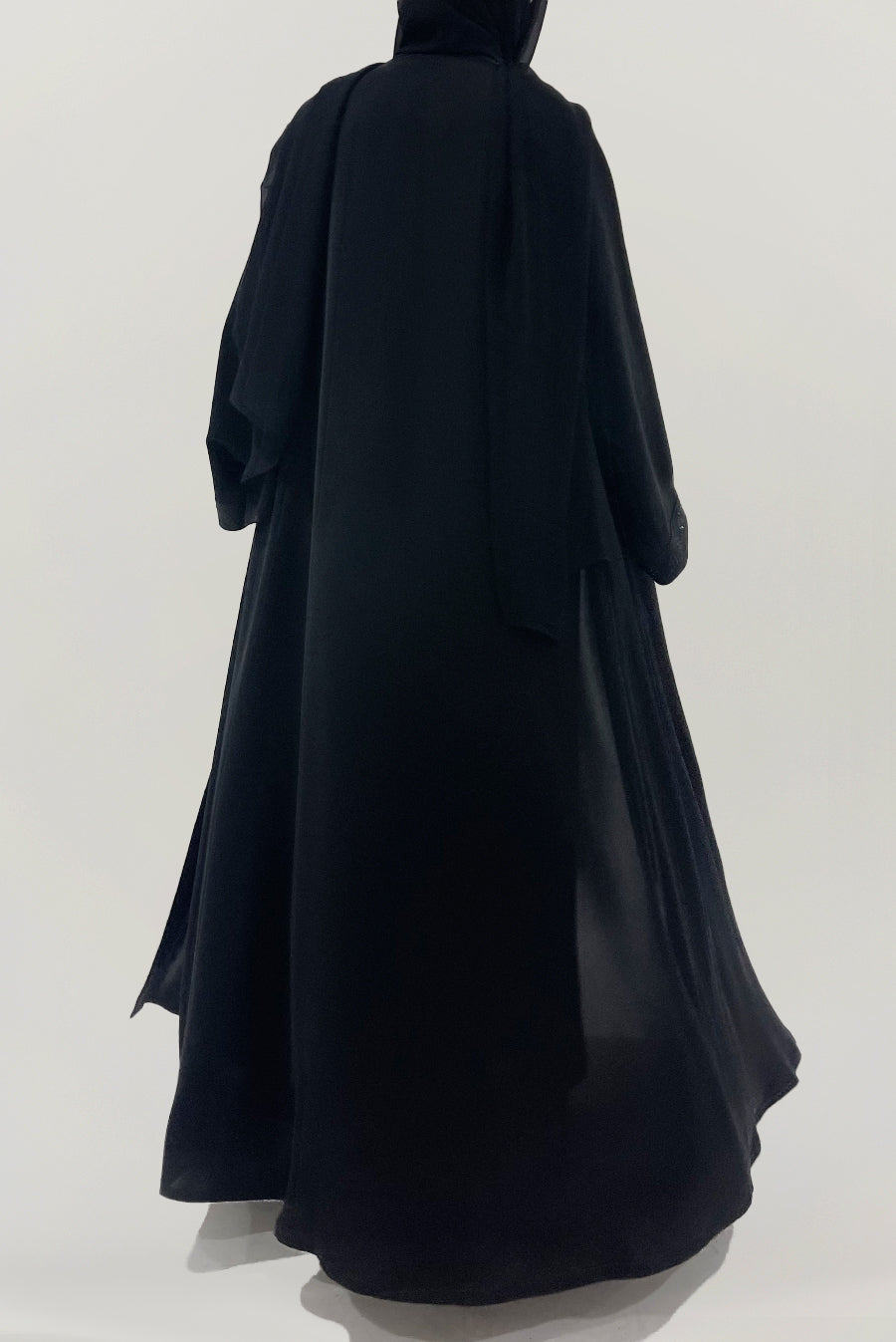 Yumna Abaya