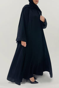 Yumna Abaya