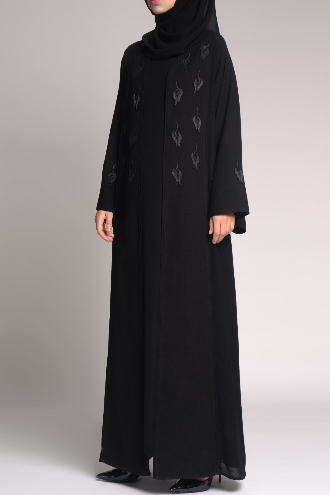 Elegant Embroidered Black Abaya