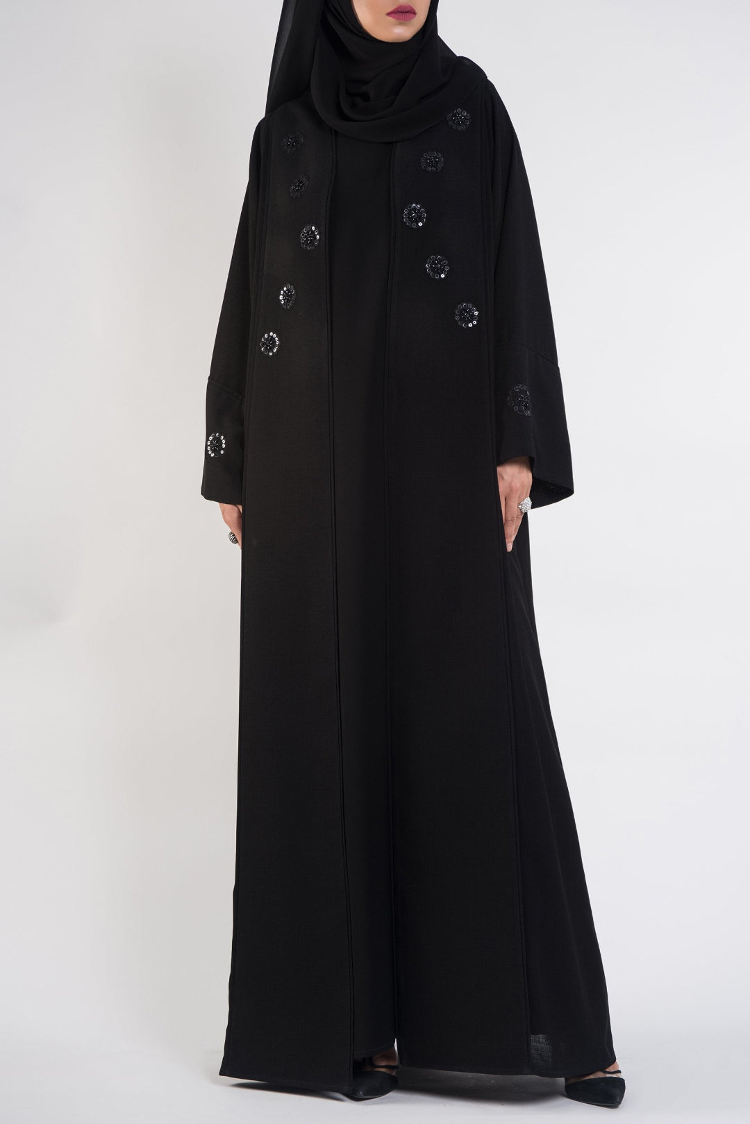 Flared Collar-Embroidered Black Abaya