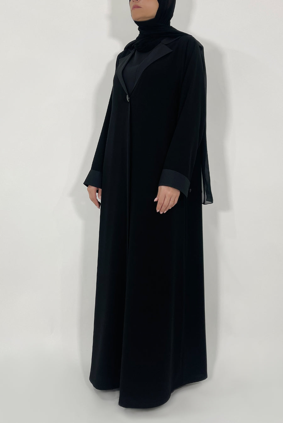 Collared Buttoned Black Abaya