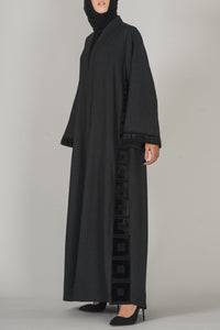 Simple Flowy Black Abaya