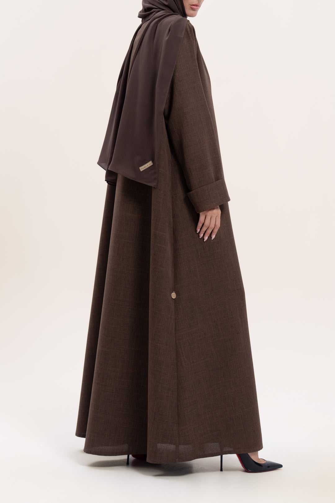 Back shot Chic Brown Linen Abaya