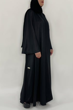 Shiny Black Flared Abaya - thowby - dubai designer abayas
