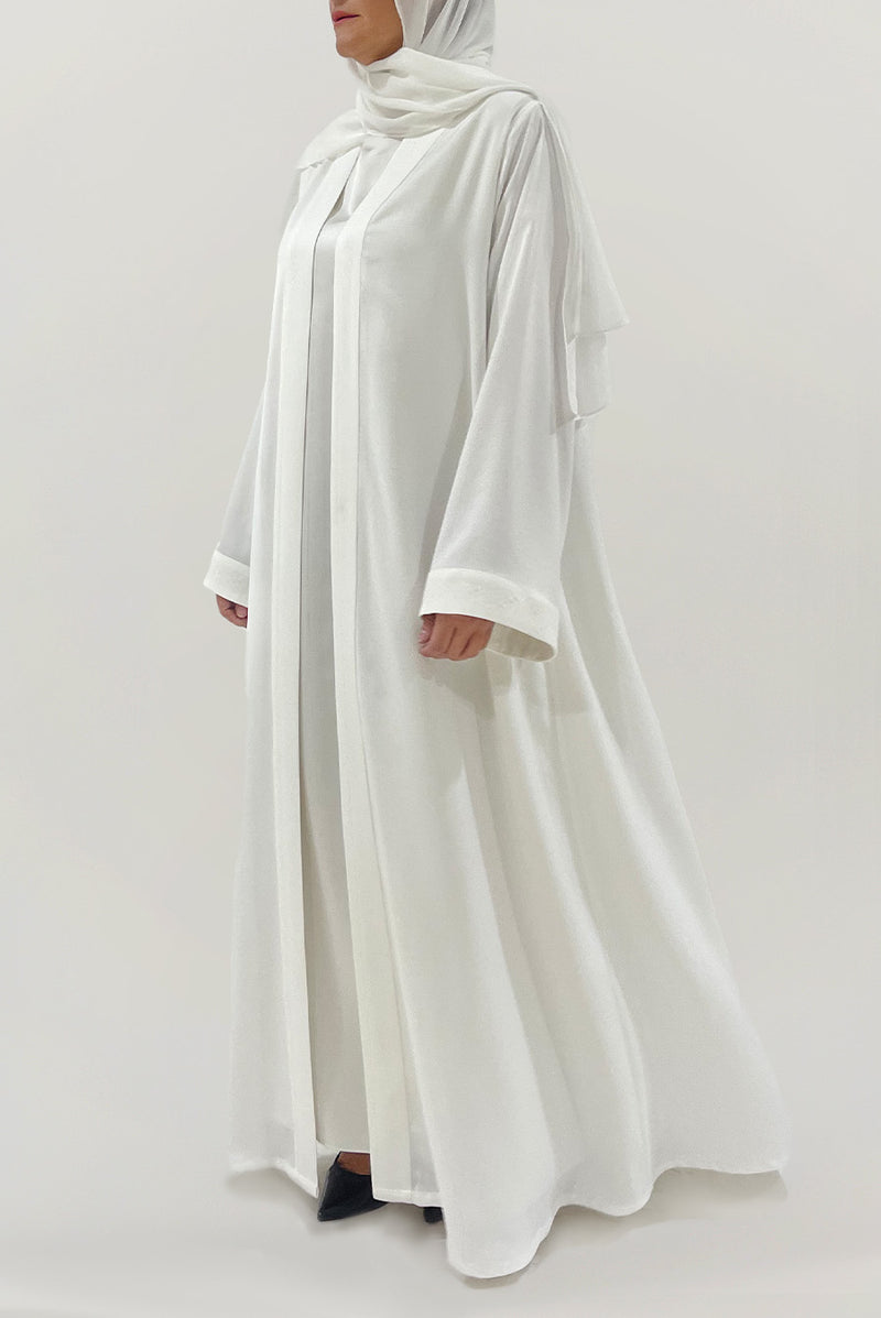 Beautiful Textured White Abaya
