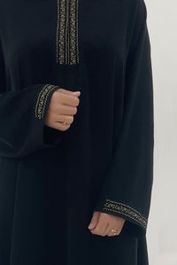 Embellished Chic Black Abaya