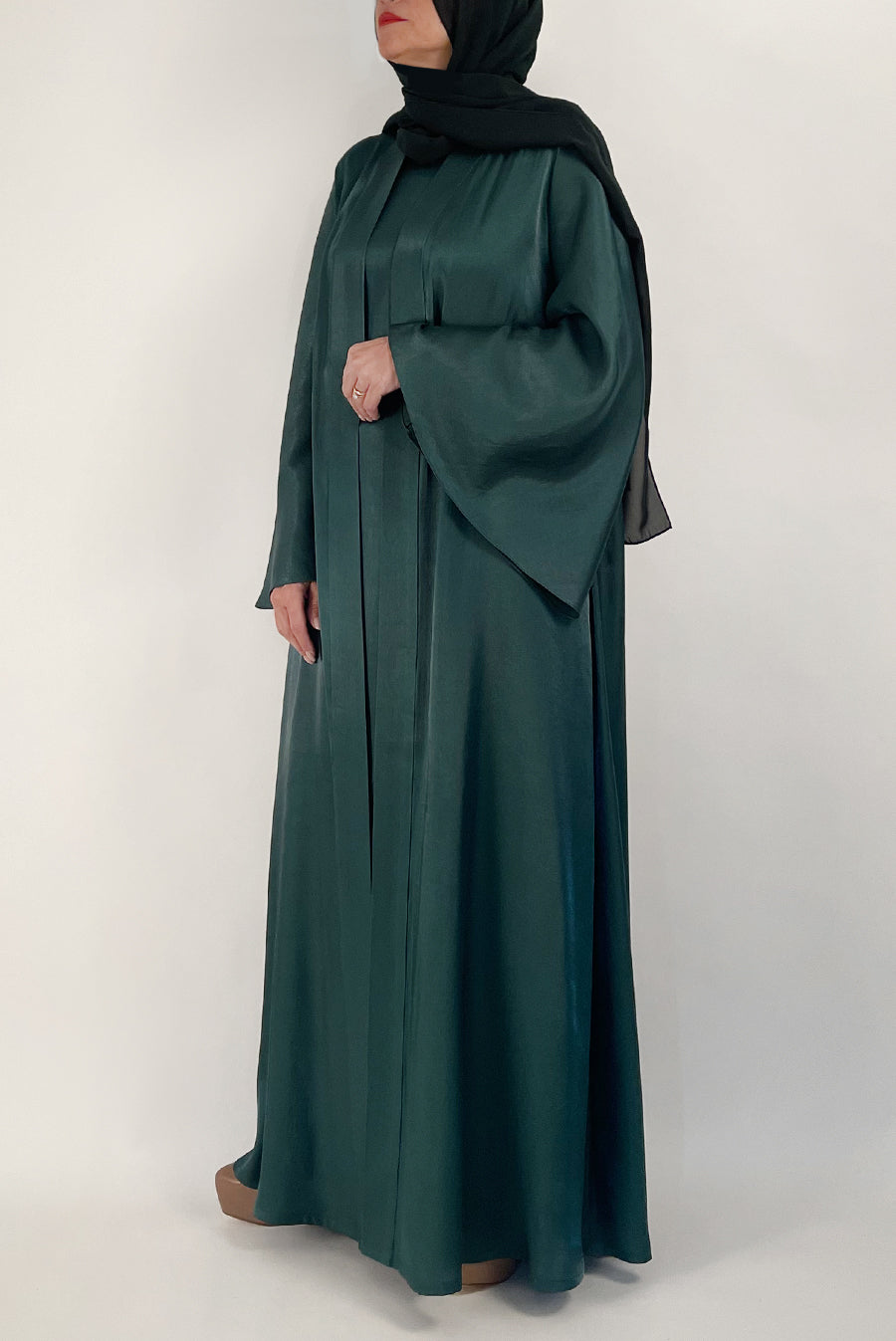 Stunning Shiny Green Colored Abaya