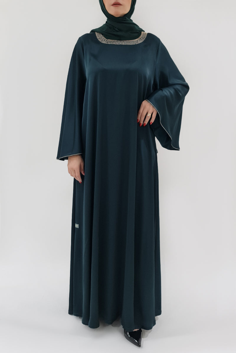 modest dress jalabiya - thowby - best online abaya shops dubai