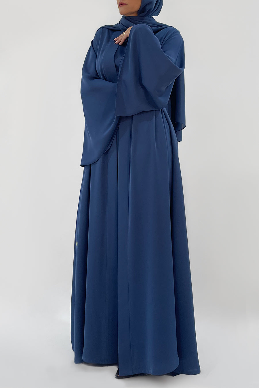 Chic Flowy Blue Colored Abaya Turkey thowby ثـوبي