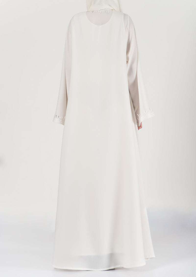 white elegant abaya - thowby - beautiful dubai abayas