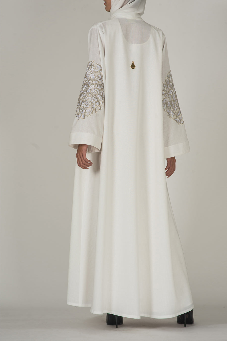 thowby - White Abaya Embroidery - Dubai online abaya shops