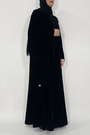 Black Velvet Abaya - thowby - dubai trendy abayas