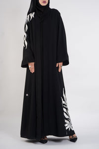 Black and white embroidery abaya - thowby - best abayas in the UAE